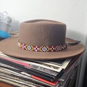 Minnetonka Brown Hat with Beaded Band Size Xl